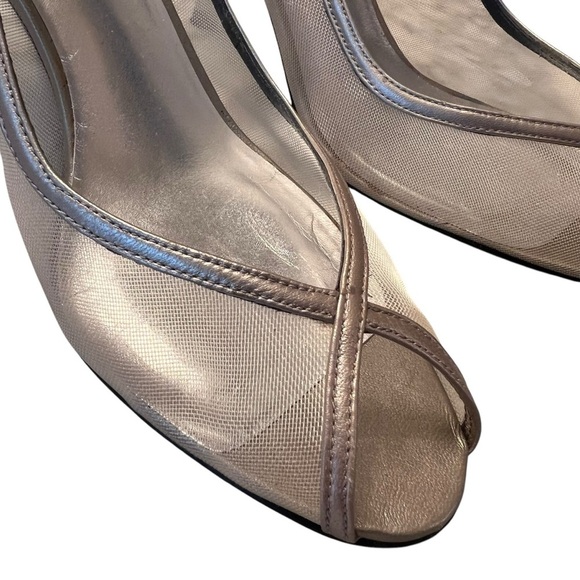 STUART WEITZMAN Pumps Heels Mesh Sheer Peep-Toe Gold Size 9 Bridal Formal - Picture 8 of 11